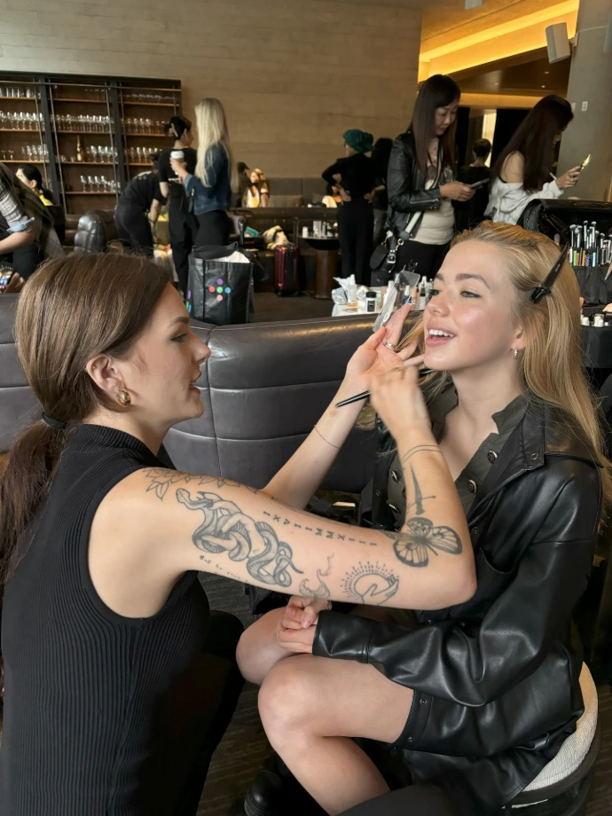 make up artist fashion show 