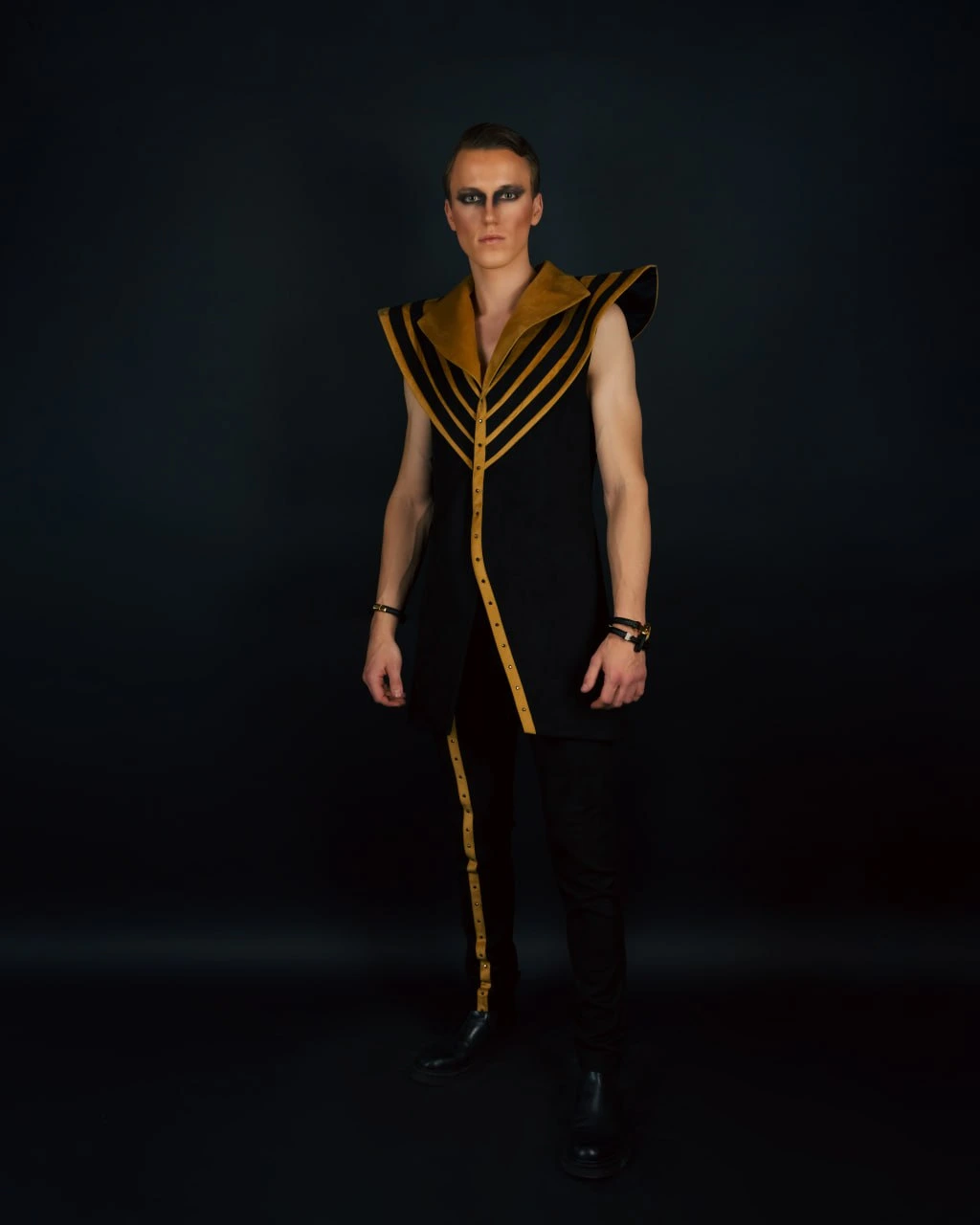 zohreh sohani vzoux designer shimmer collection party design custome girl woman models