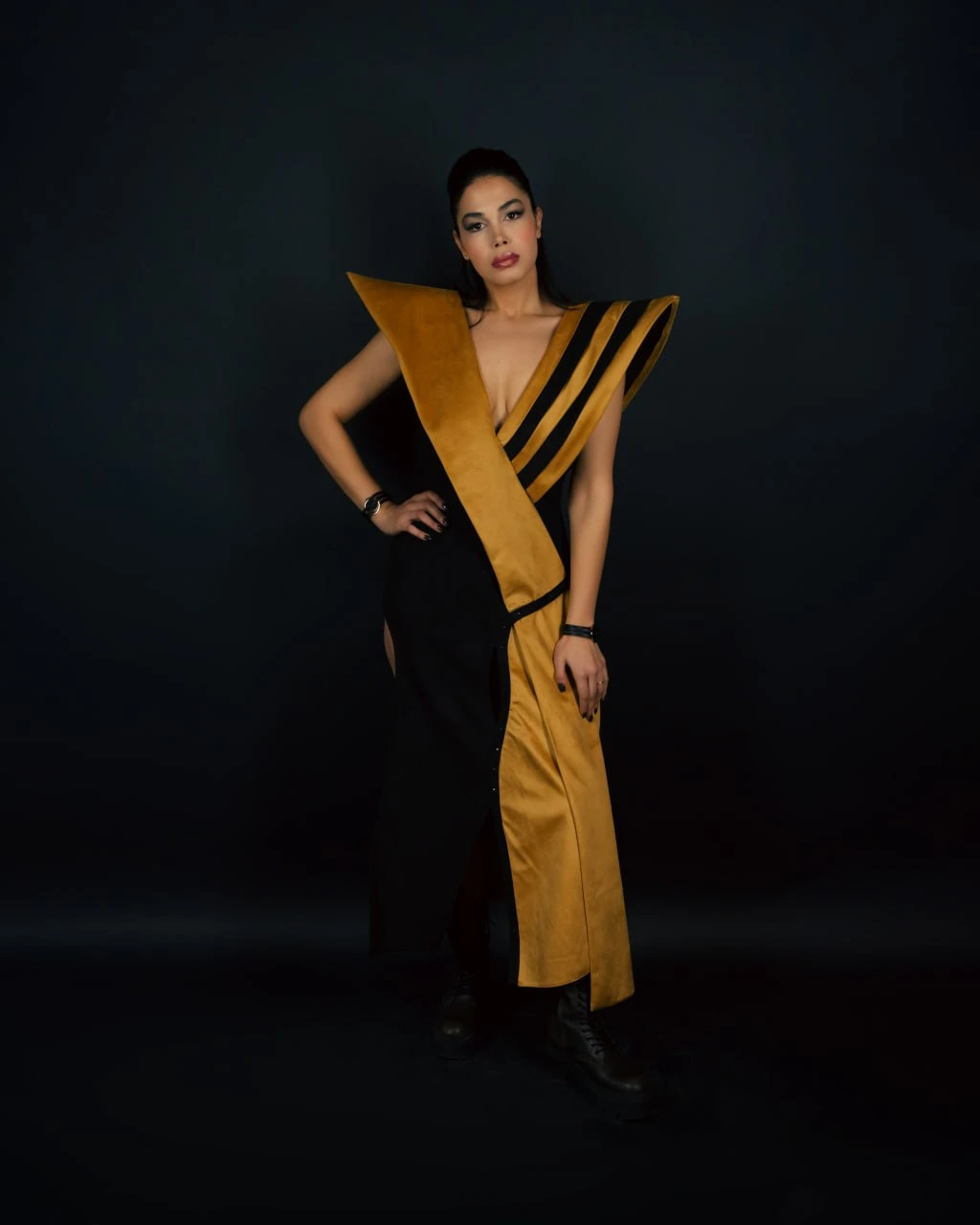 zohreh sohani vzoux designer shimmer collection party design custome girl woman models