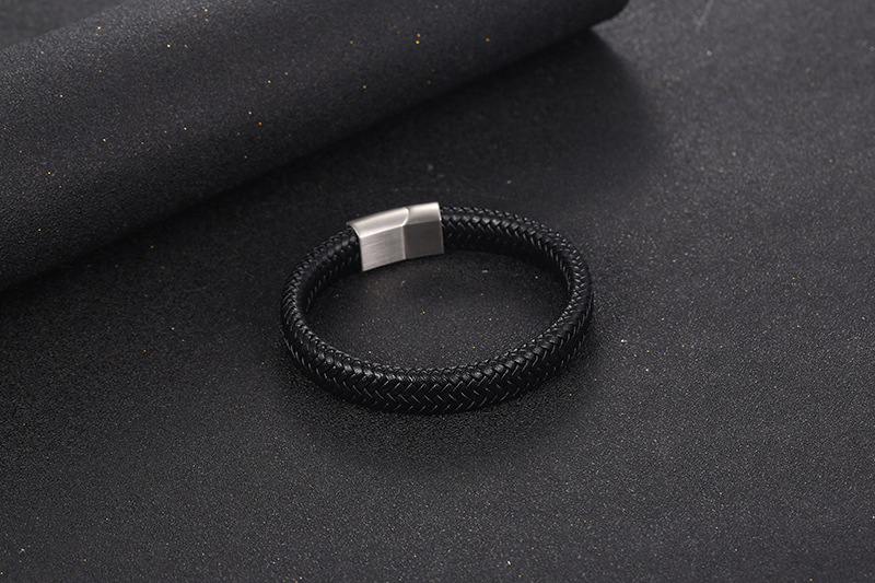 Duzeh Woven Leather Bracelet